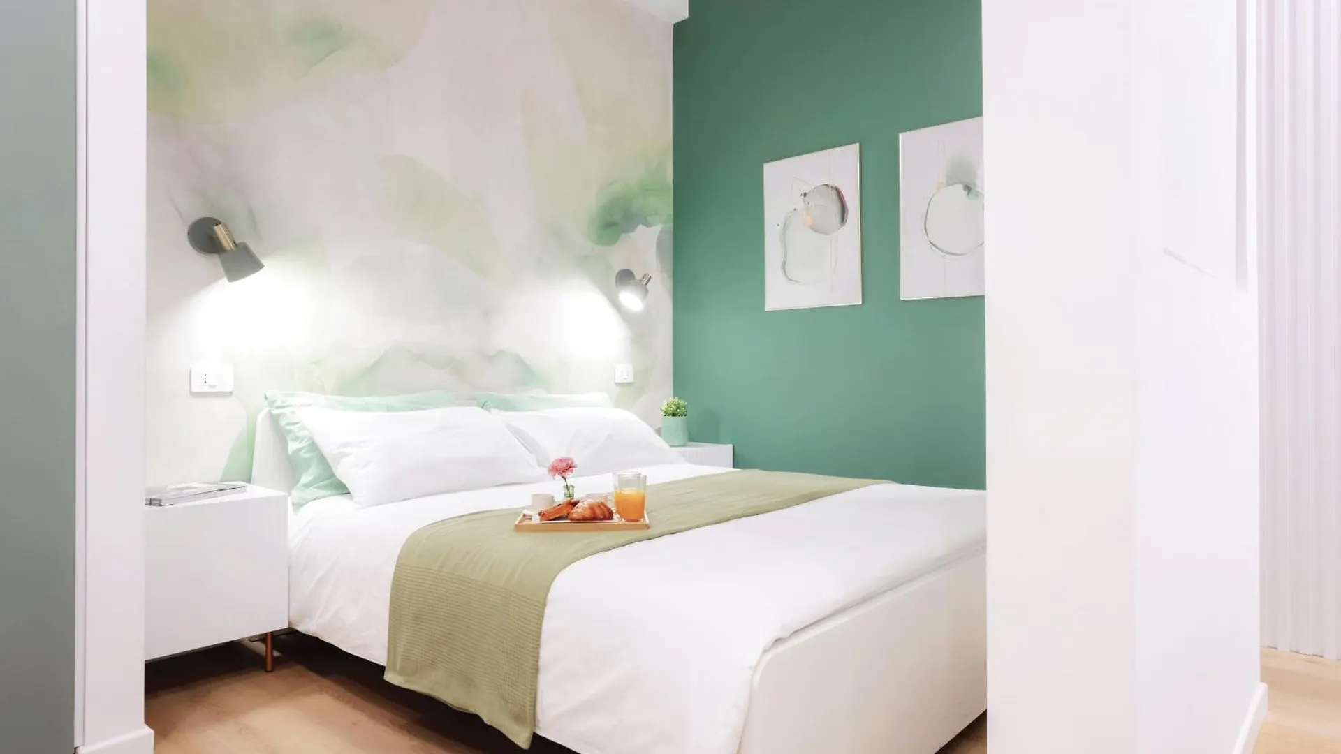 House In Design Duomo-Tortona-Navigli-M4 Apartment Milan 0*,  Italy